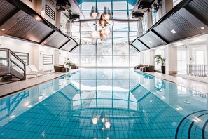 Indoor pool, outdoor pool, open 7:00 AM to 9:00 PM, free cabanas - IMLAUER Hotel Schloss Pichlarn (Aigen im Ennstal)