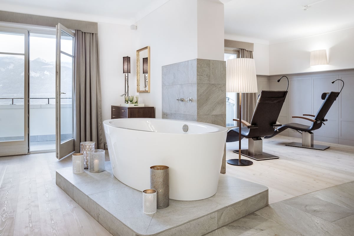 private spa suite | bathroom | free toiletries, hair dryer, bathrobes, slippers