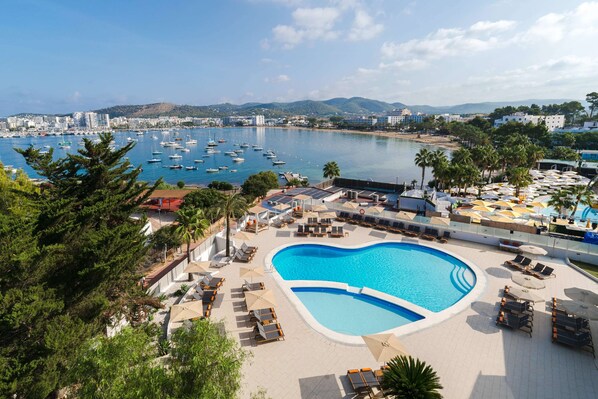 Outdoor pool, pool umbrellas, pool loungers