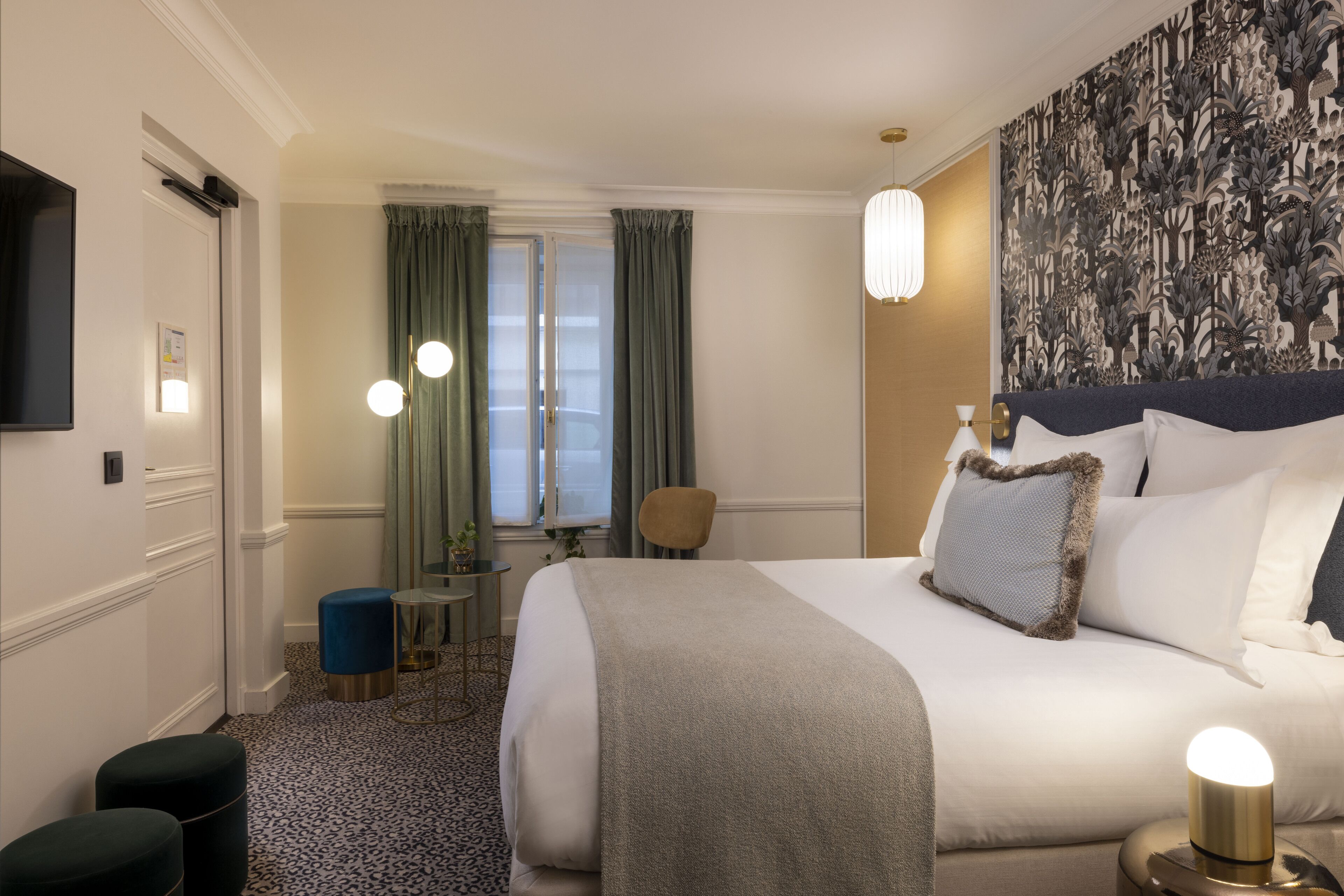 room | 5 bedrooms, premium bedding, in-room safe, desk