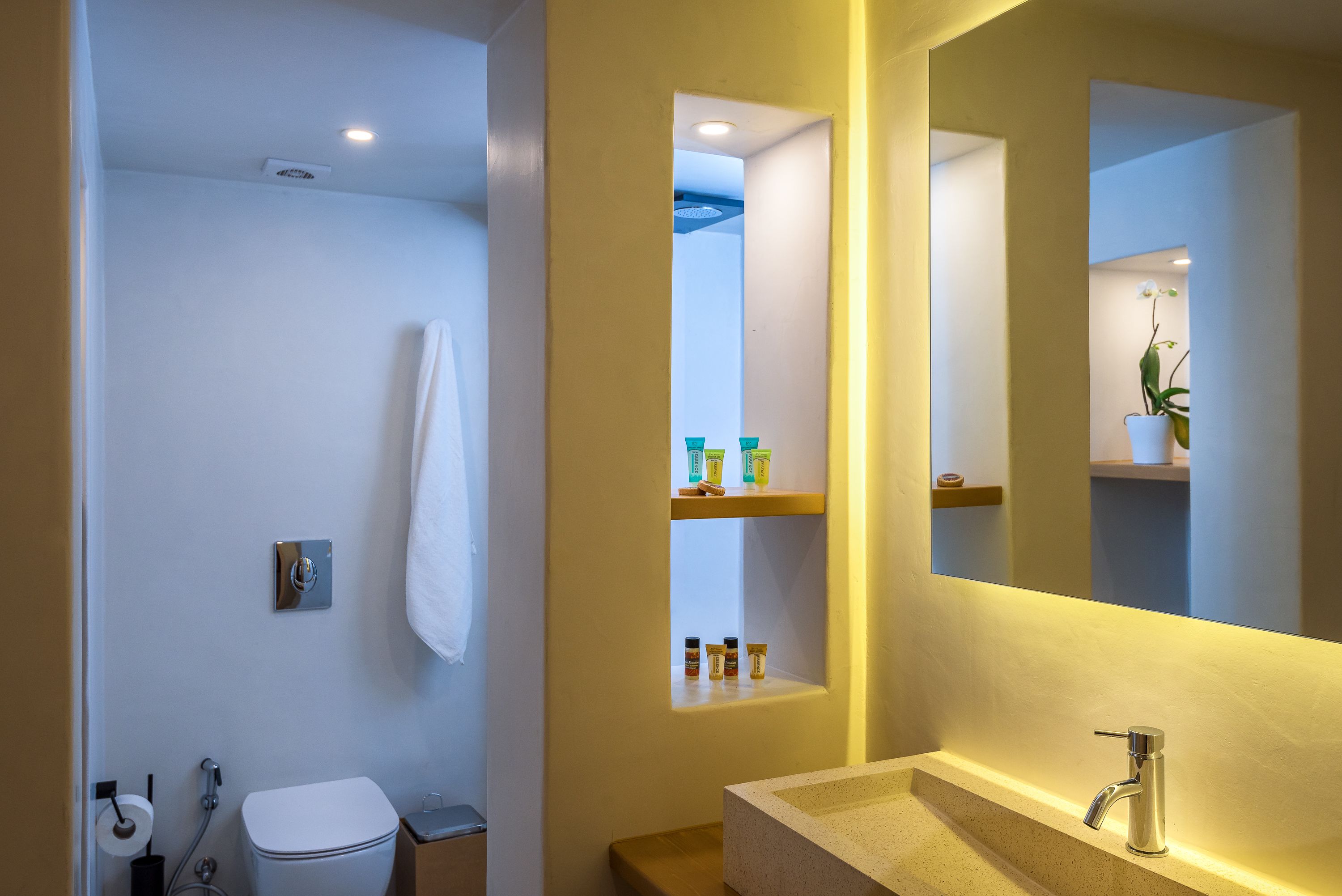 Photo - Amphora Hotel