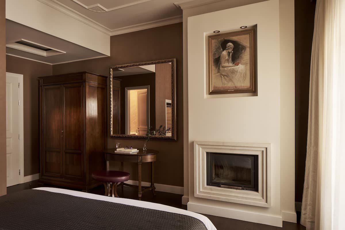 Superior tweepersoonskamer | 1 slaapkamer, luxe beddengoed, een minibar, een kluis op de kamer