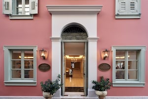 Fachada de la propiedad