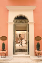Entrada de la propiedad