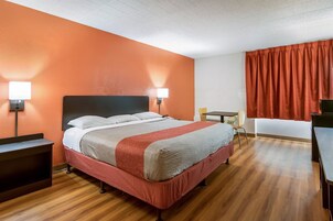 1 bedroom, desk, free WiFi, bed sheets