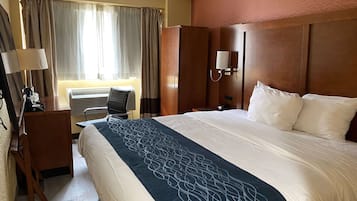 Desk, iron/ironing board, free WiFi, bed sheets