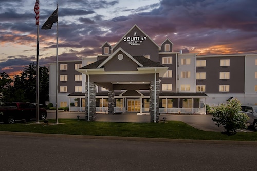 Country Inn & Suites by Radisson, Princeton, WV