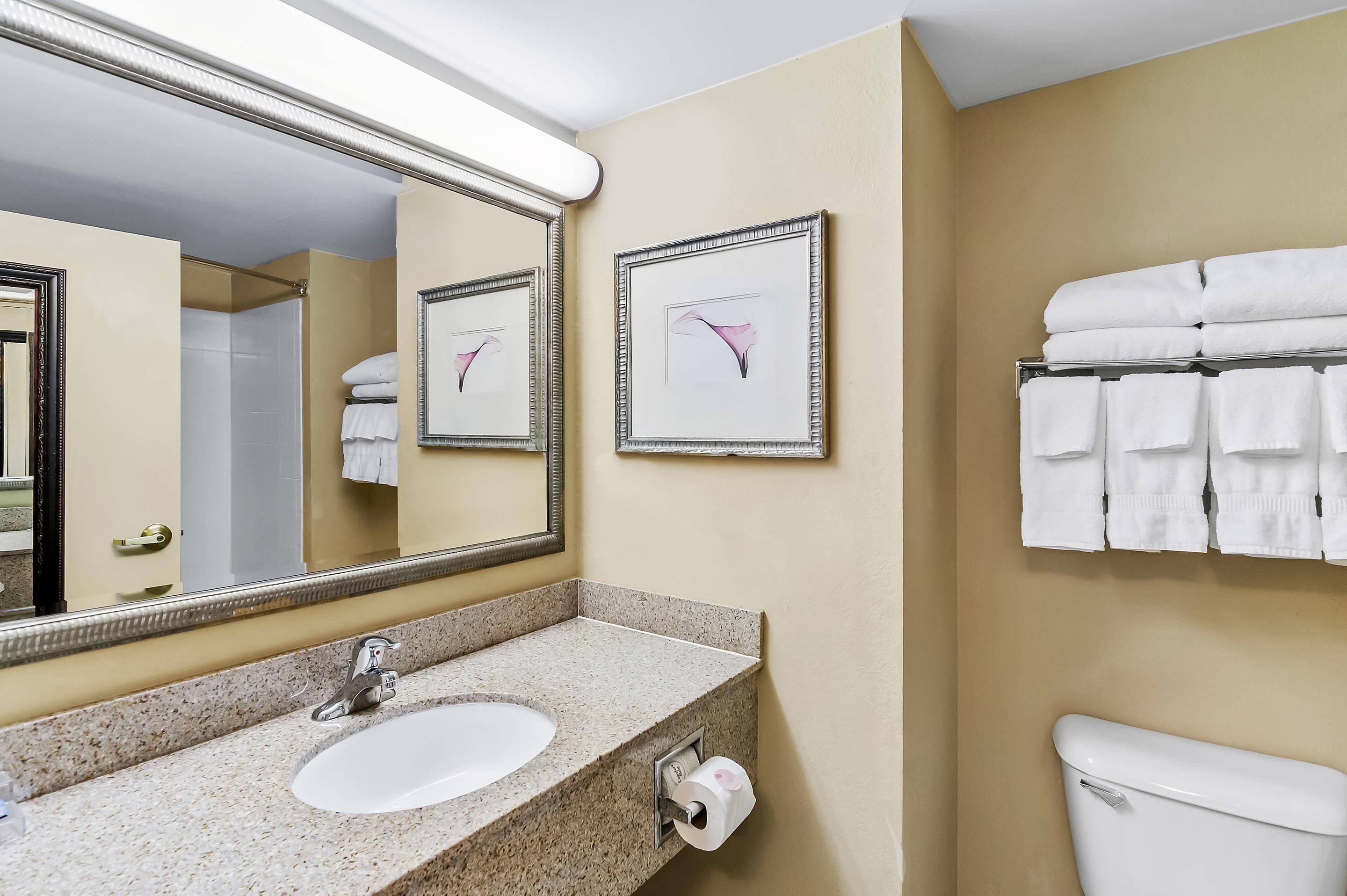 1 bedroom, in-room safe, desk, blackout curtains