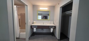 Suite, 2 Queen Beds, Non Smoking | Bathroom | Free toiletries, hair dryer, towels - Hampton Inn & Suites Craig (Craig)