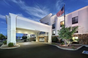 Exterior - Hampton Inn & Suites Tucson East/Williams Center (Tucson)