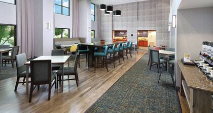 Hampton Inn & Suites Tucson East/Williams Center