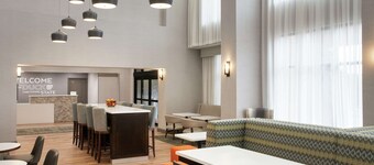 Hampton Inn and Suites Pine Bluff