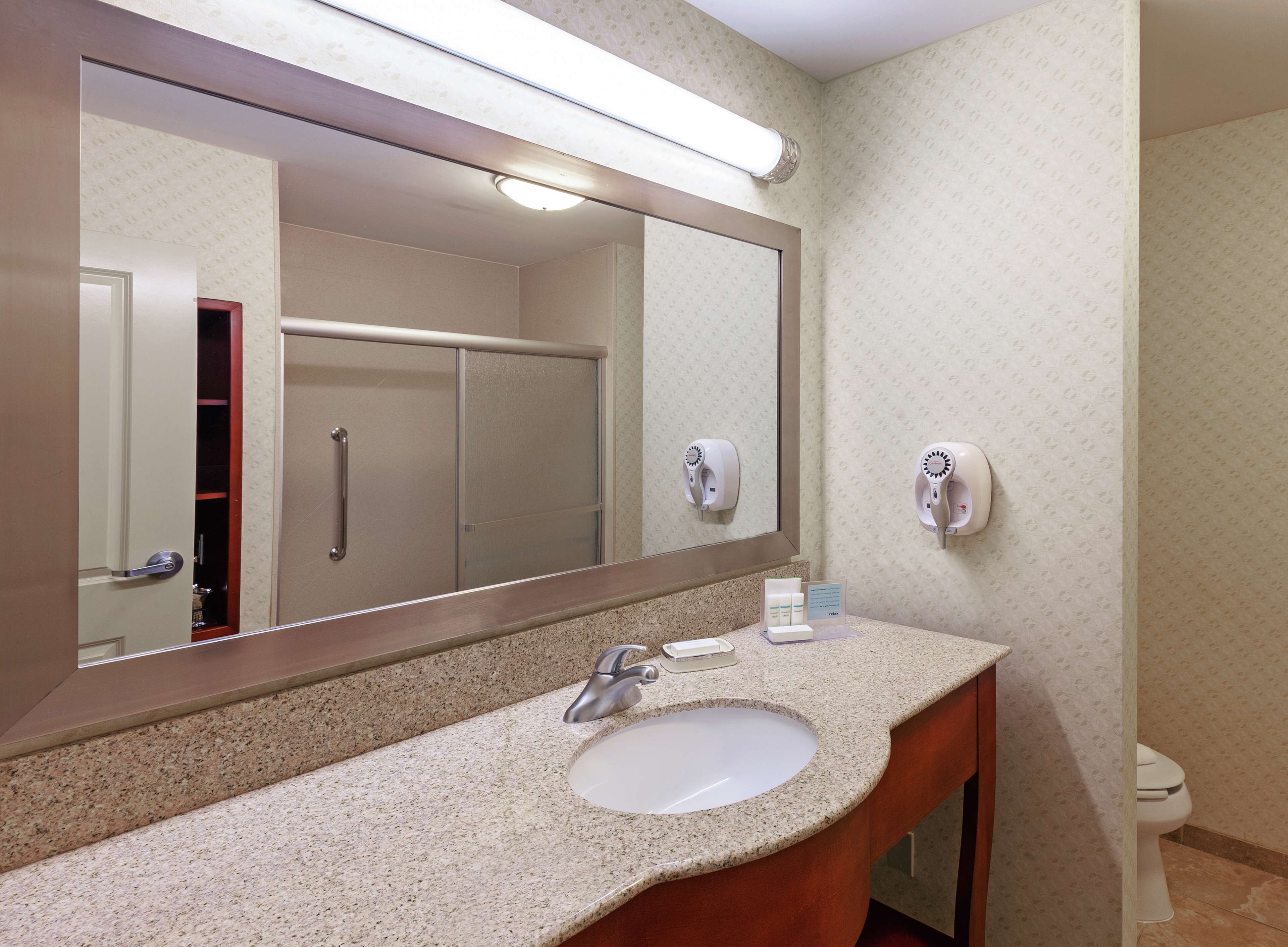 Photo - Hampton Inn & Suites El Paso West