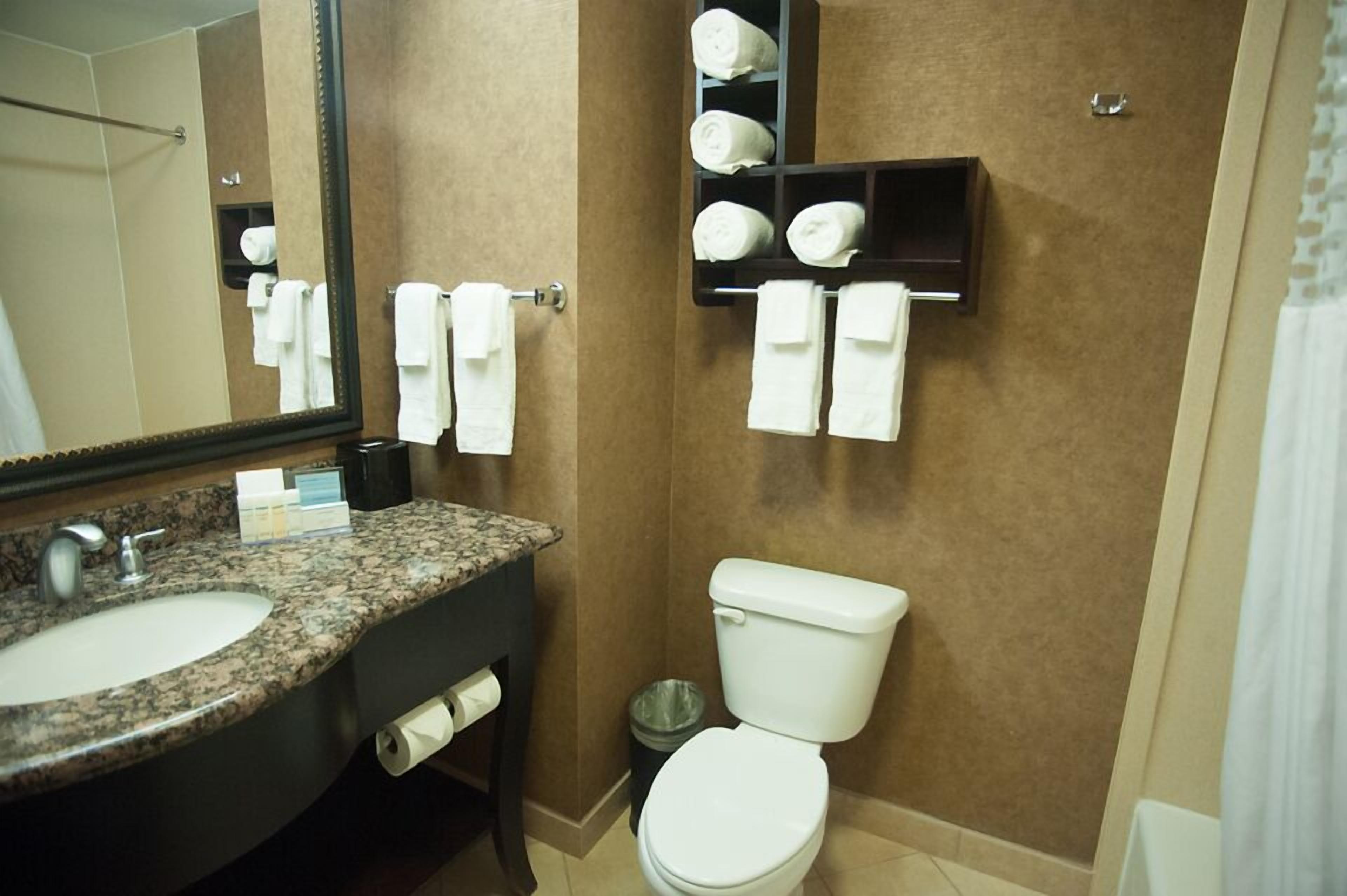 room, accessible, non smoking | desk, blackout curtains, soundproofing, iron/ironing board