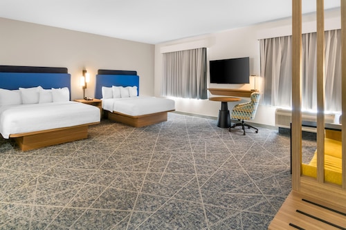 Hampton Inn and Suites Fort Worth/Forest Hill