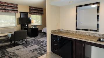 Sengetøy av topp kvalitet, blendingsgardiner og strykejern/-brett