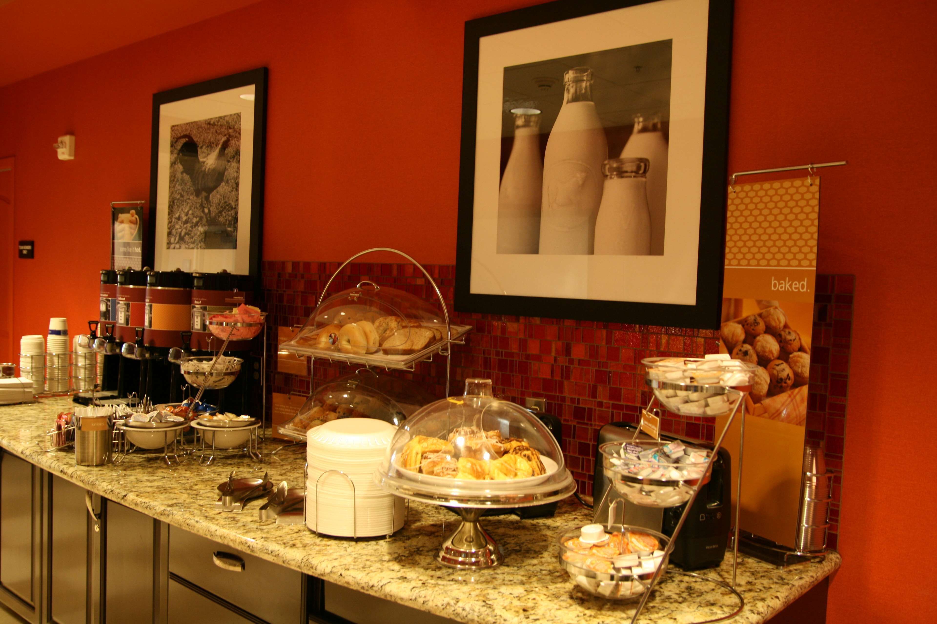 Photo - Hampton Inn & Suites Phoenix Chandler Fashion Center