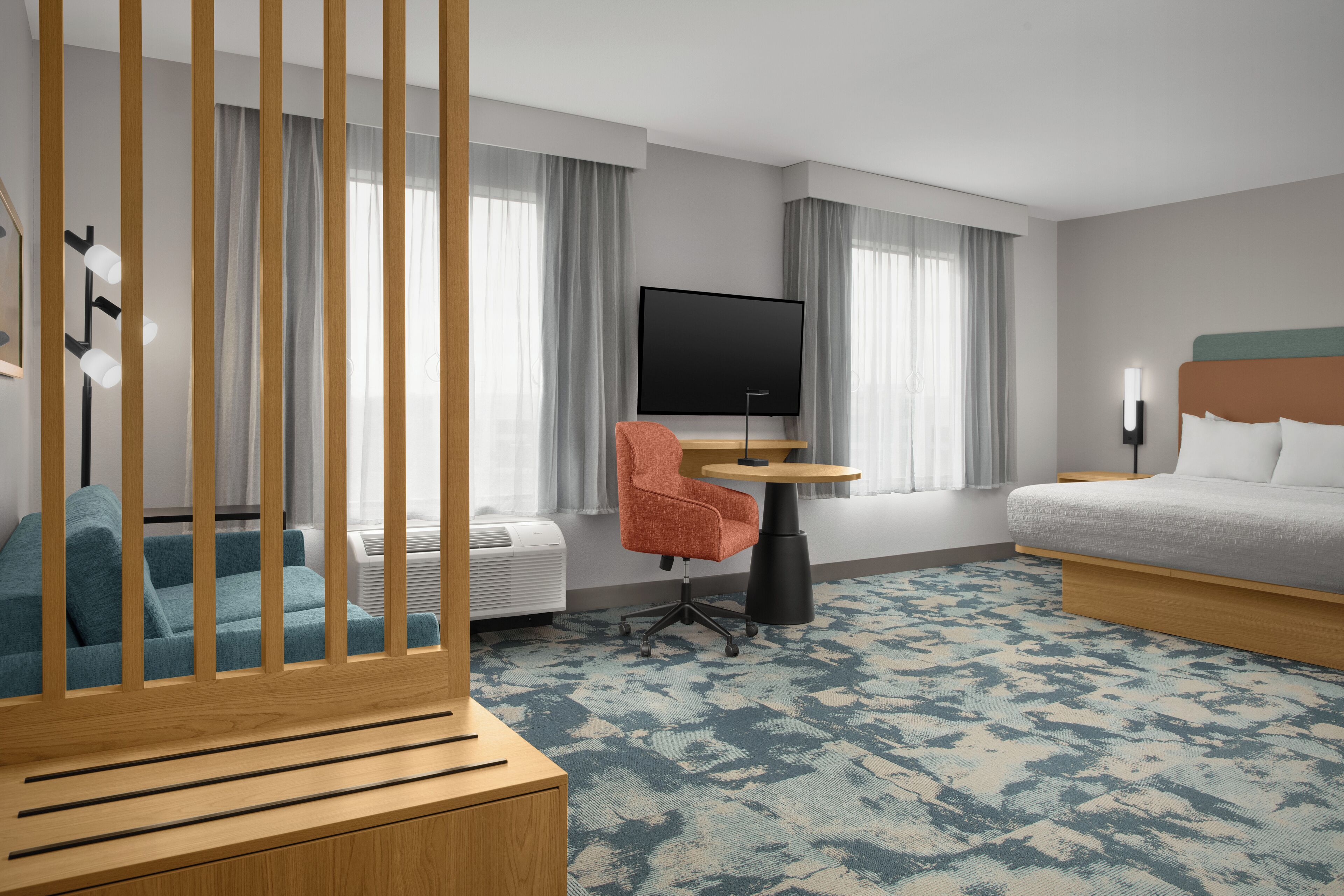 Suite estudio, 1 cama King size, para no fumadores | Ropa de cama de alta calidad y cortinas blackout 