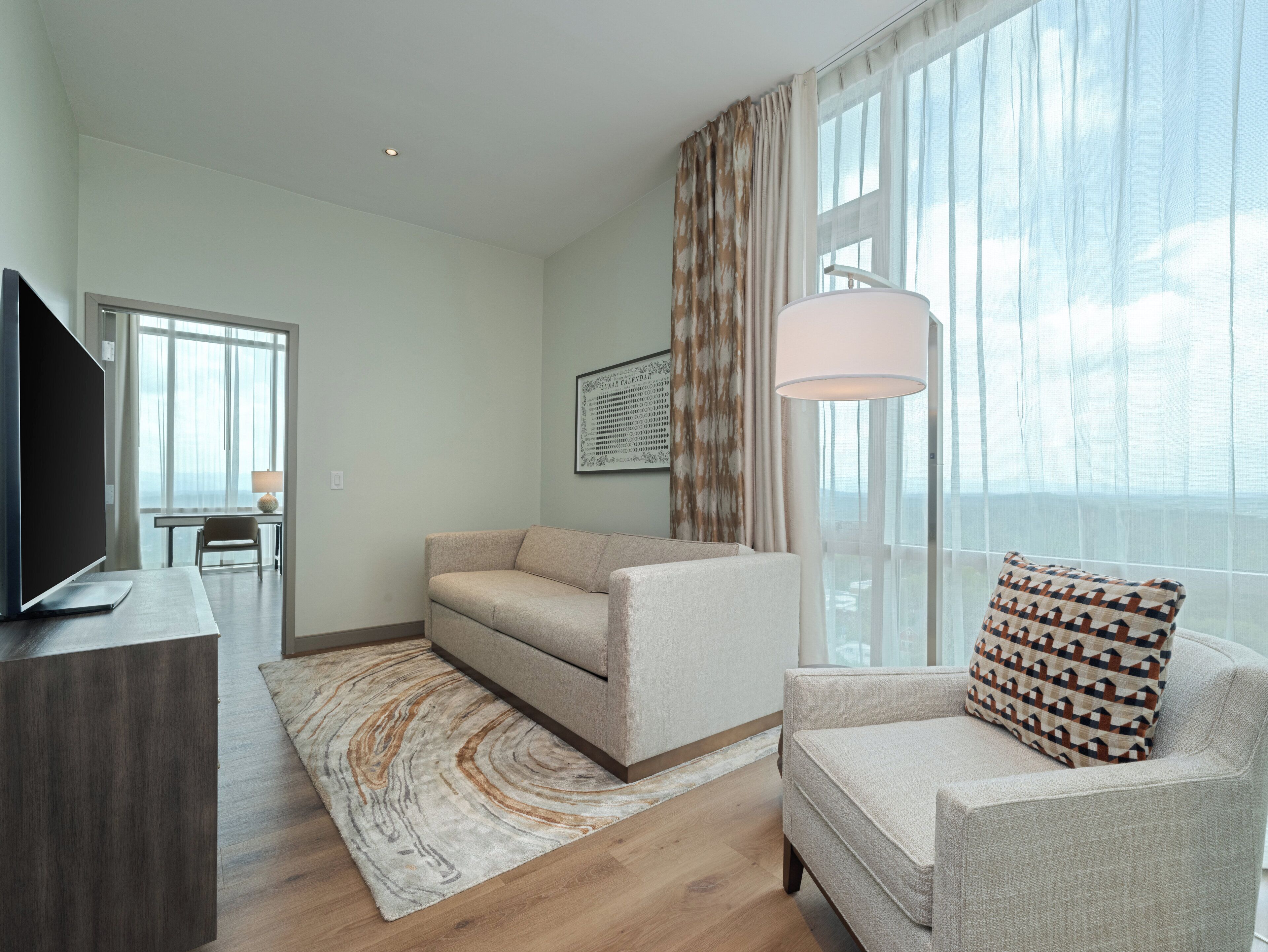 suite, 1 bedroom (bath shower combination) | 1 bedroom, hypo-allergenic bedding, in-room safe, desk