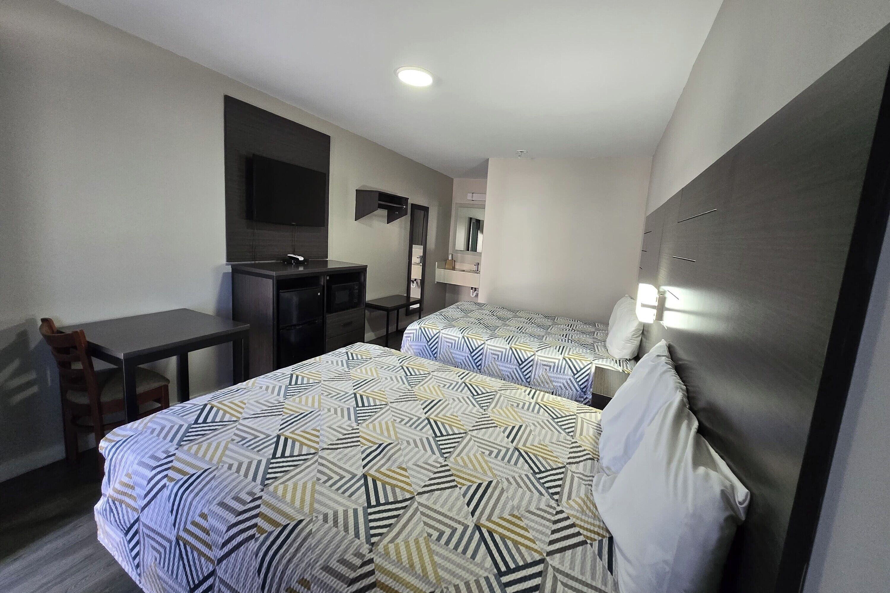 Deerfield Inn McComb I-55 — photo 10