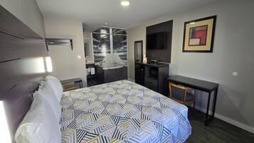 Skrivbord, strykjärn/strykbräda, gratis wi-fi och sängkläder