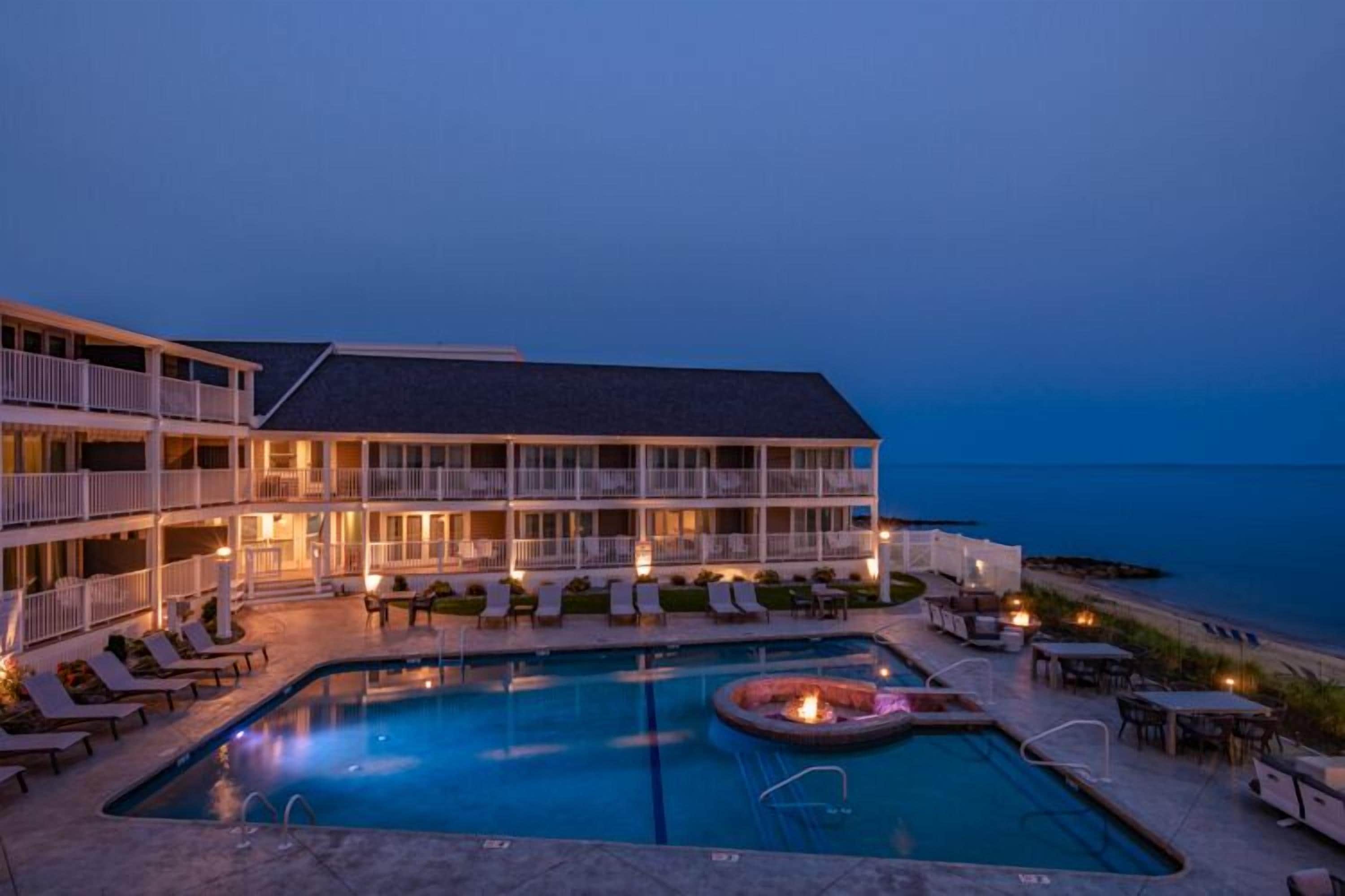 deluxe room, 1 king bed with sofa bed, balcony, ocean view (king) | exterior