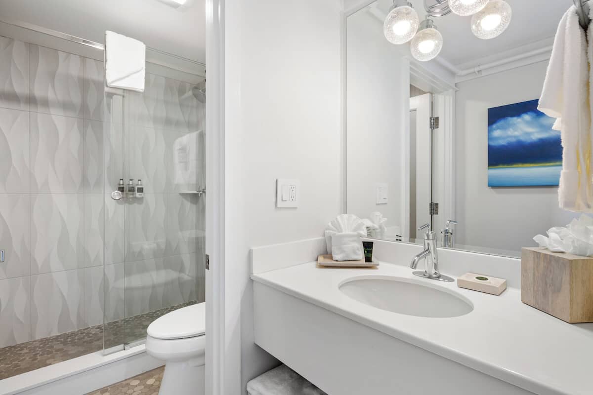 premier room, 1 king bed with sofa bed, ocean view, oceanfront (king) | bathroom | towels