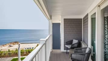 Chambre Deluxe, 1 trÚs grand lit et 1 canapé-lit, balcon, vue océan (King) | Vue de la chambre