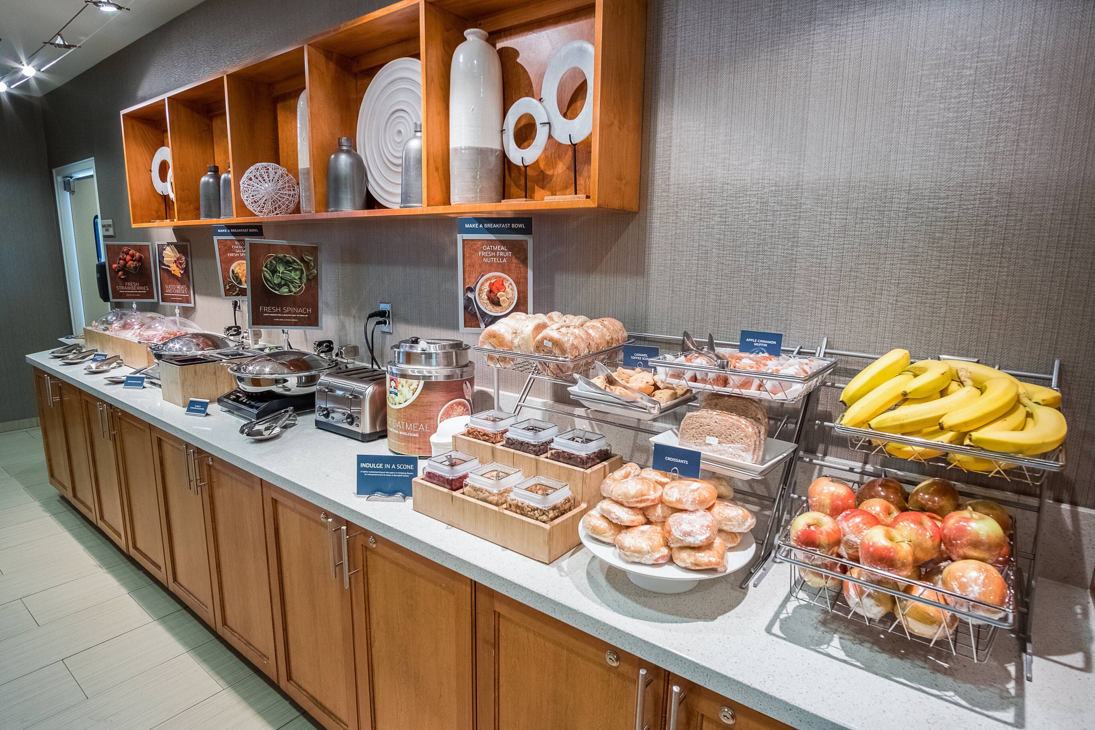 free daily continental breakfast