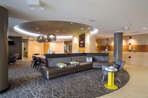 Lobby - Springhill Suites by Marriott Winston-Salem Hanes Mall (Winston-Salem)