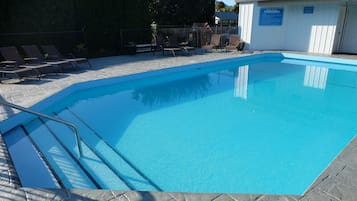 Außenpool (je nach Saison geöffnet)