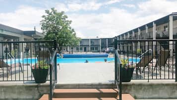 Seasonal outdoor pool