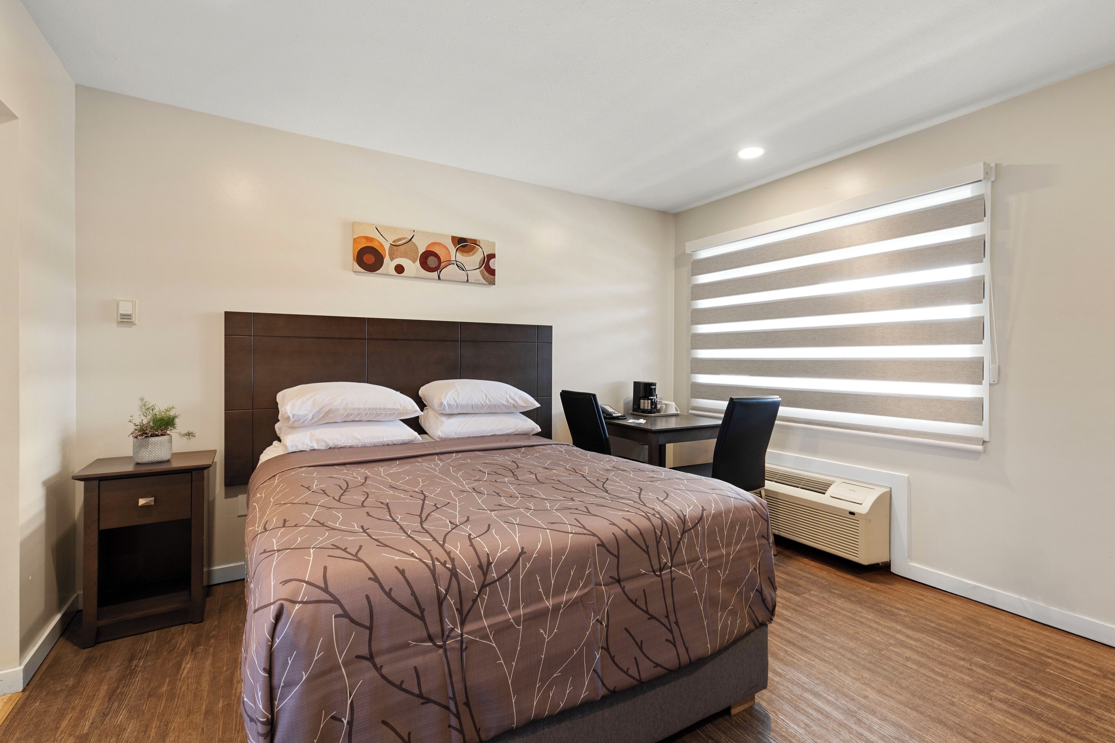 Chambre Deluxe, 2 lits doubles (Not Pet Friendly) | Fer et planche à repasser, lit de bébé (gratuit)