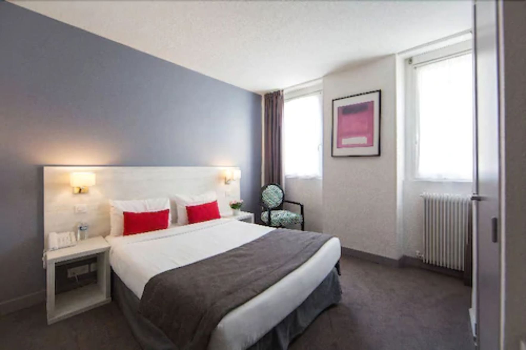 In-room safe, individually furnished, desk, laptop workspace