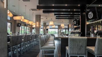 Breakfast, lunch, dinner served; Asian cuisine