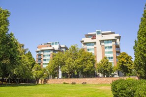 A modern building with multiple floors, large windows, and a brick facade. - The Parkside Hotel & Spa (Victoria)
