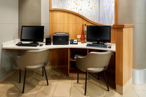 SpringHill Suites by Marriott Houston NASA/Webster Reviews, Deals ...