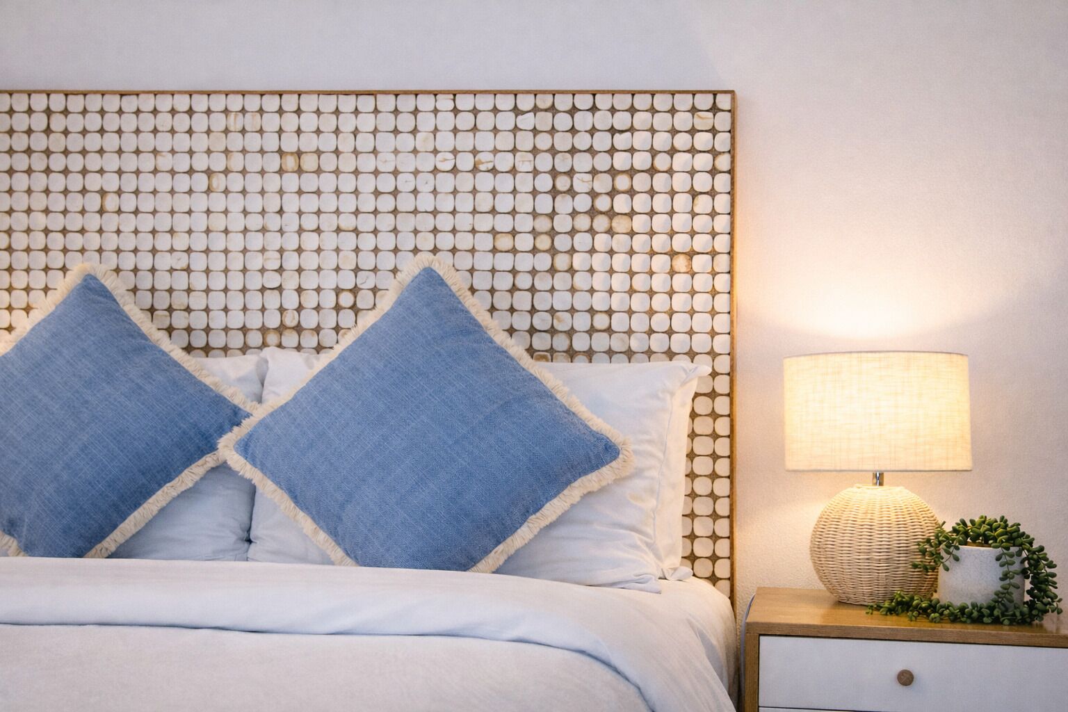 Suite estudio estándar, 1 cama de matrimonio, bañera de hidromasaje | Camas supletorias