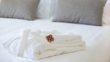 Single Room | Bathroom | Designer toiletries, hair dryer, towels
