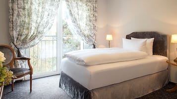 Literie hypoallergénique, minibar, coffres-forts dans les chambres