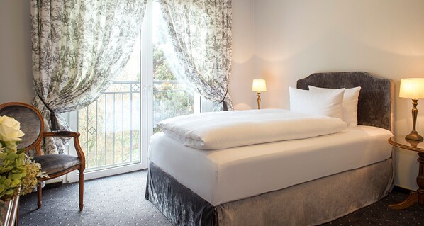 Ropa de cama hipoalergénica y minibar 