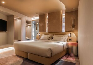 Minibar, individuelt dekorert, individuelt innredet og skrivebord