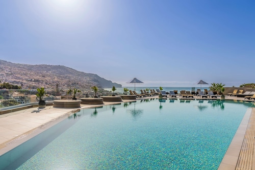 The Views Baia - Adults Only