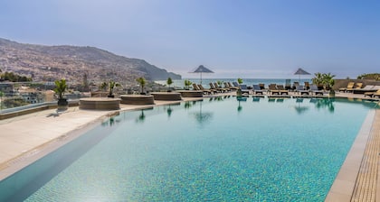 The Views Baia - Adults Only