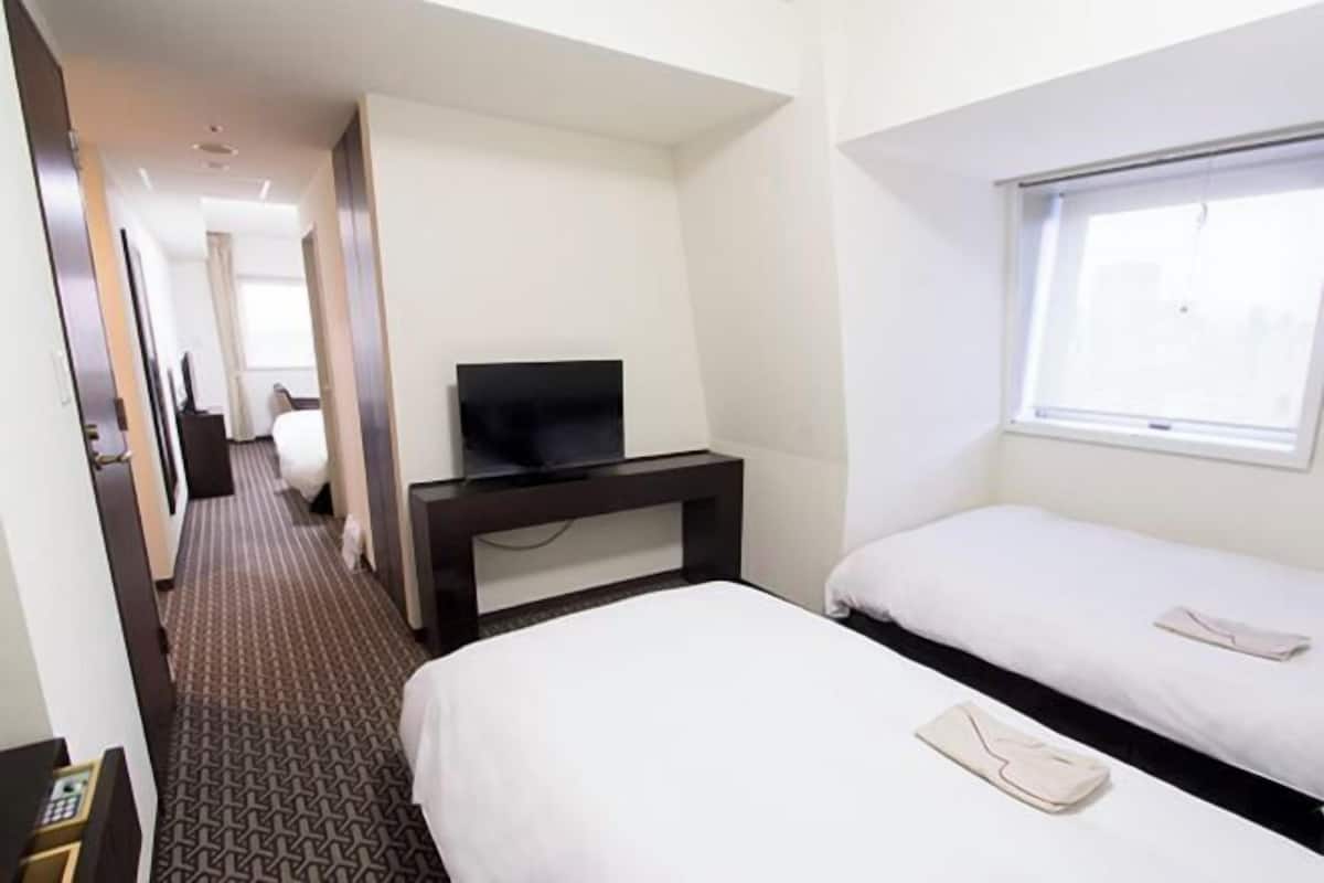 Premium bedding, desk, blackout curtains, iron/ironing board