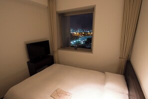 Premium bedding, desk, blackout drapes, iron/ironing board - Hearton Hotel Higashishinagawa (Tokyo)