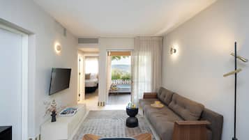 1 bedroom, premium bedding, in-room safe, blackout drapes