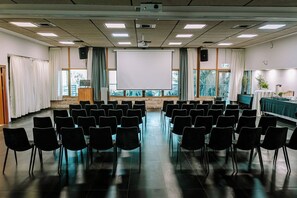 Meeting facility - Tzuba Hotel (Mateh Yehuda)
