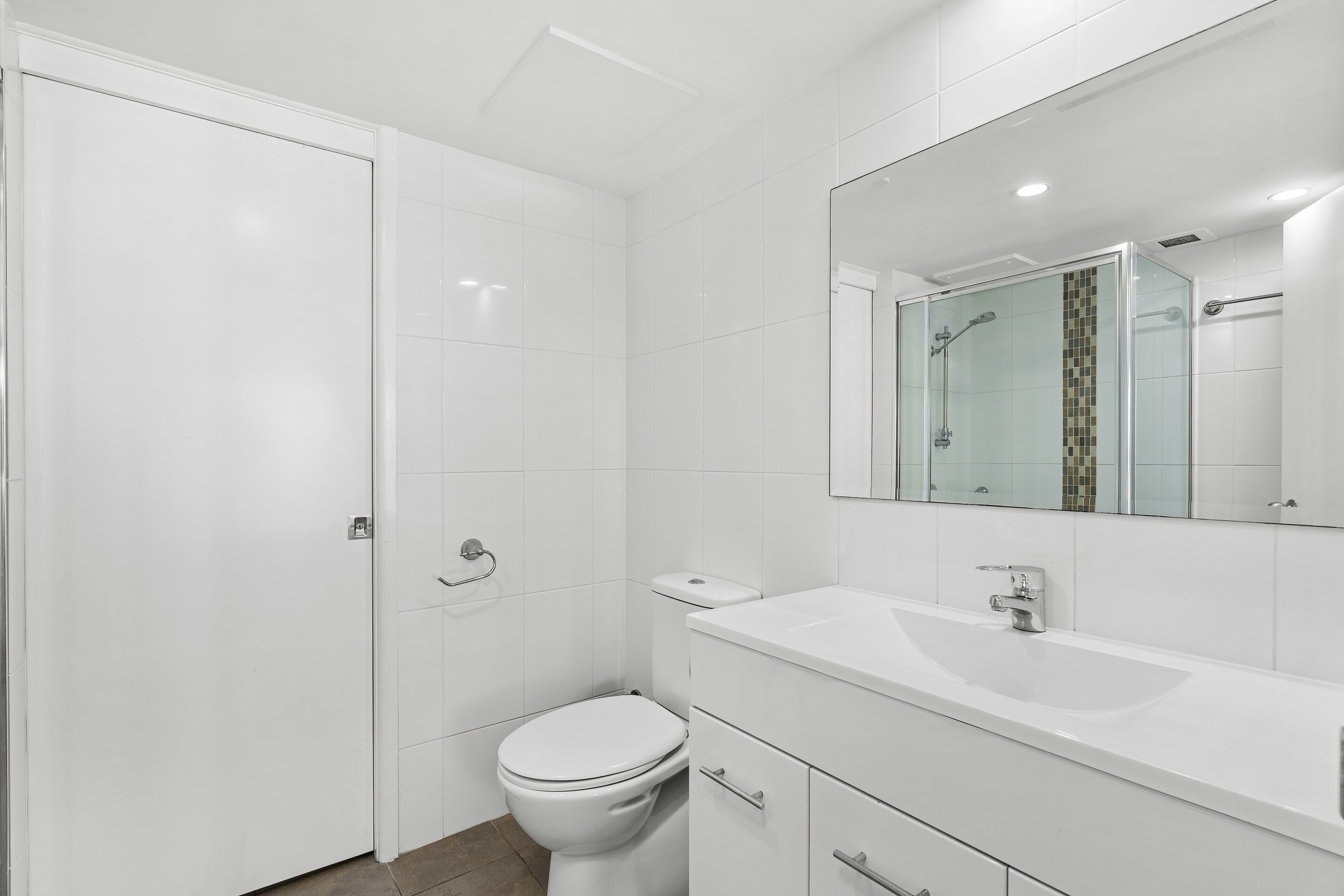 Baronnet Apartments — image 14