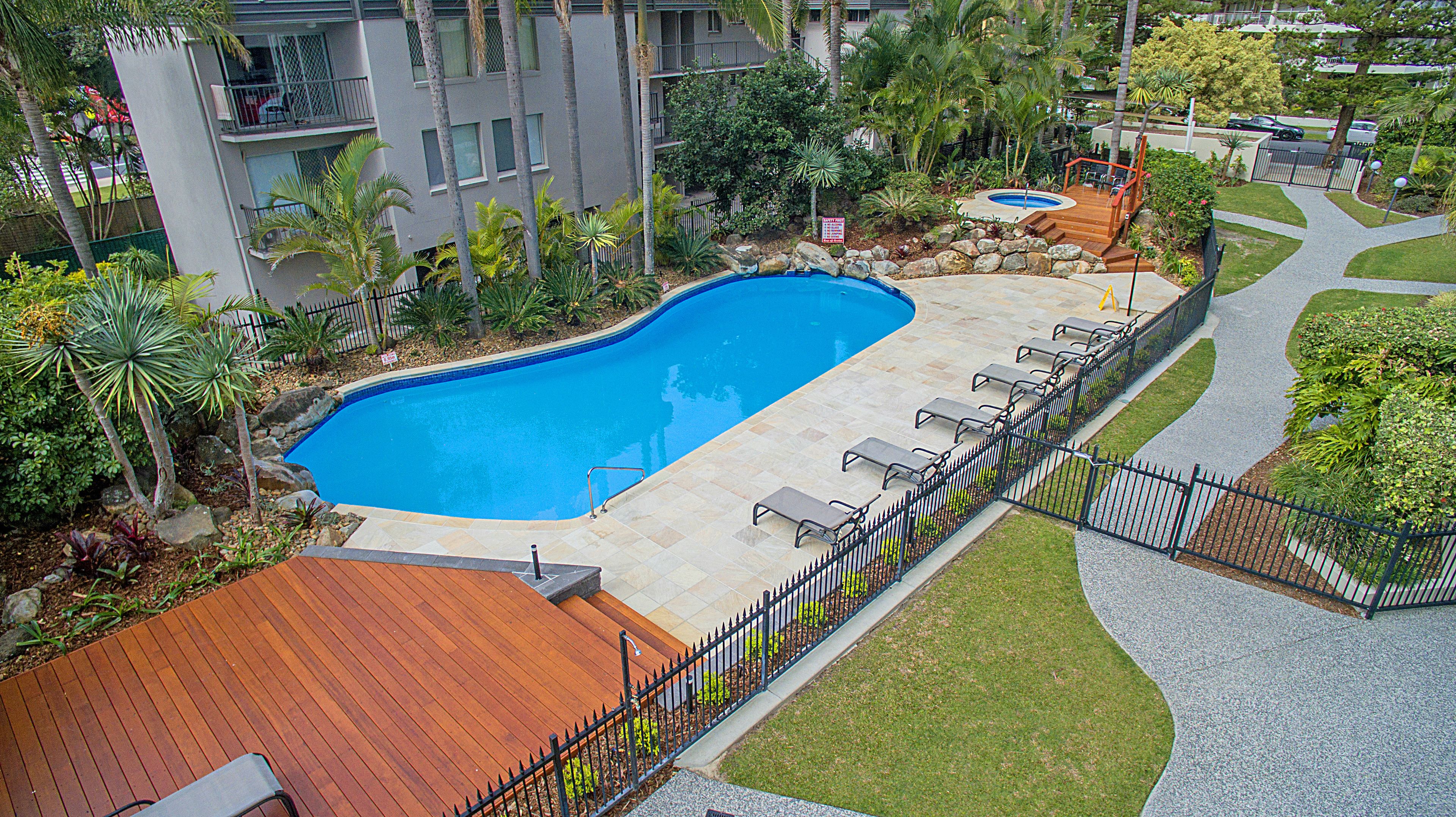 Baronnet Apartments — image 4